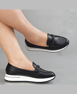 Casualofficial closed shoes,sizes 37-42,ksh.2199